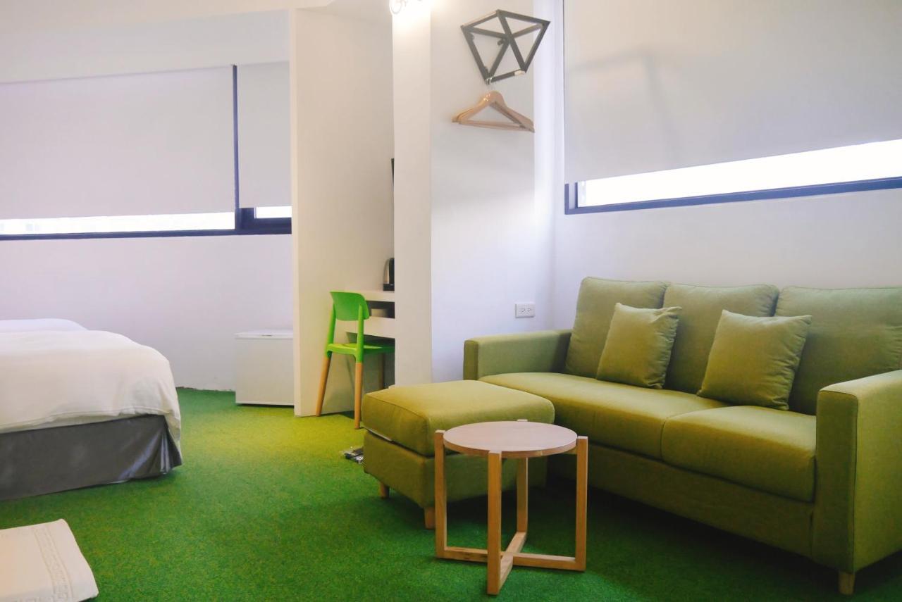Time Flyer Hotel Taichung Dış mekan fotoğraf