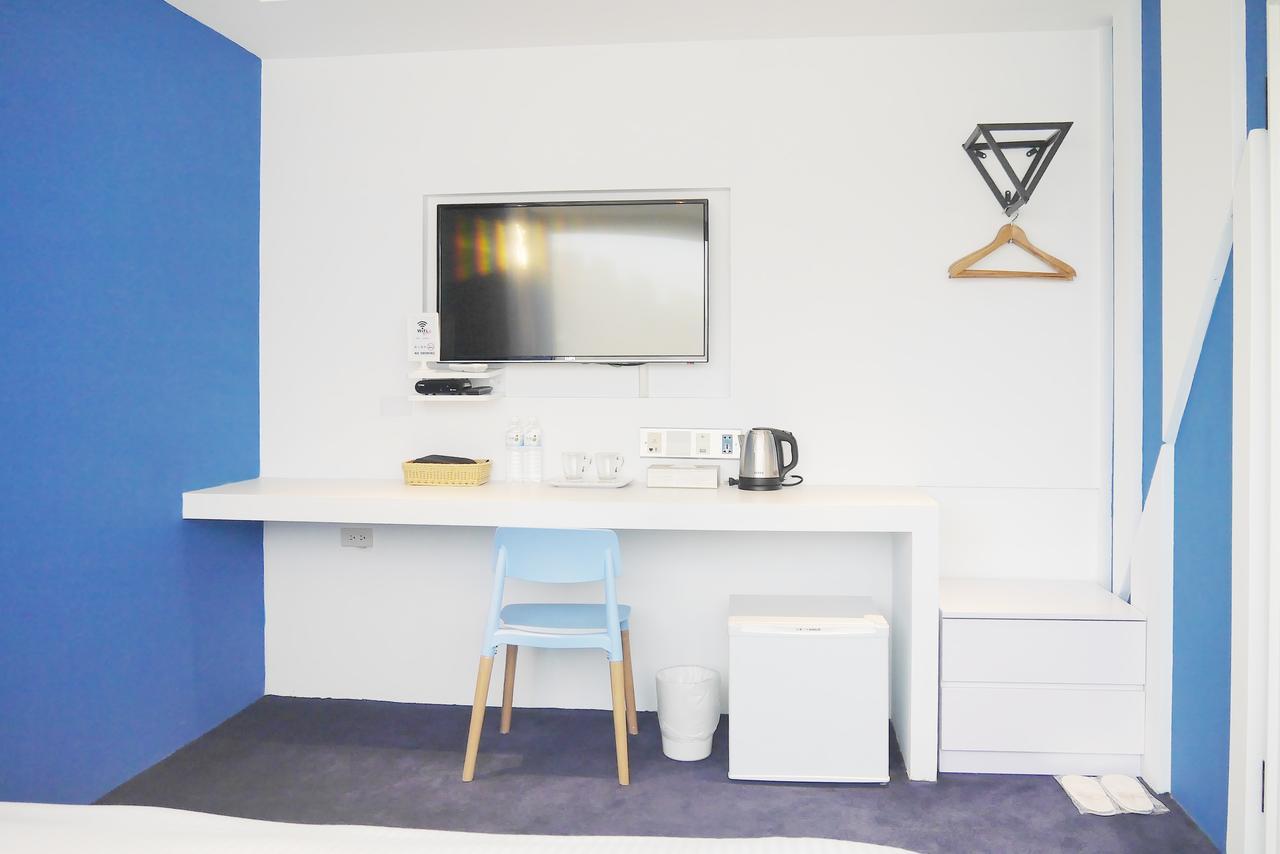 Time Flyer Hotel Taichung Dış mekan fotoğraf